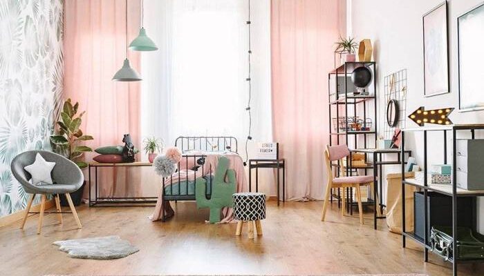 How to make girly room decor