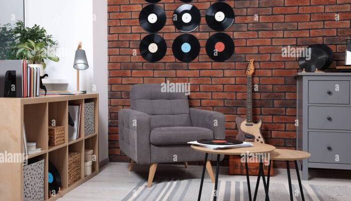 How to decorate room with vinyl records